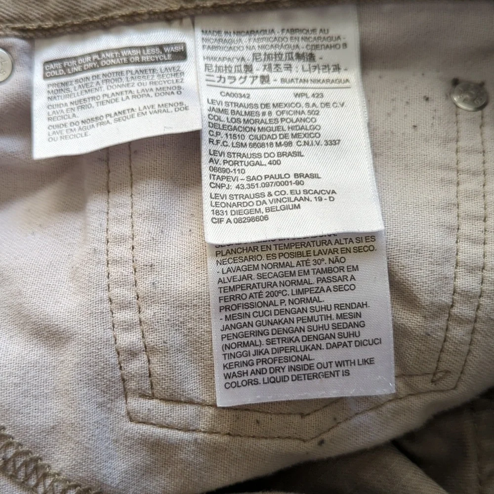Levi's  505 Beige Pants/Jeans 38 X 32 WHITE TAG !!! BEAUTIFUL....